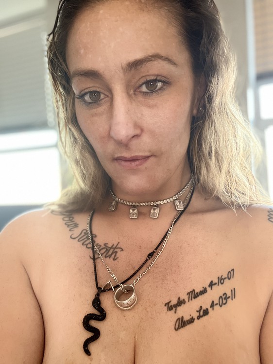 Tattooed Temptress visits MS